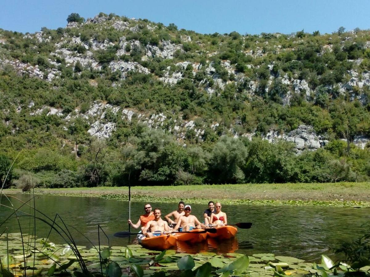 Balabani Local Stay Golubovci 外观 照片