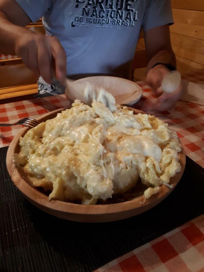 Balabani Local Stay Golubovci 外观 照片